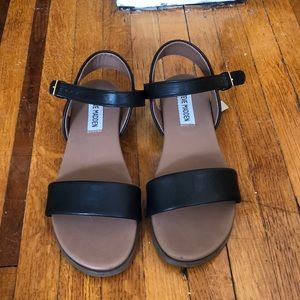 Steve Madden Dina Flat Sandal